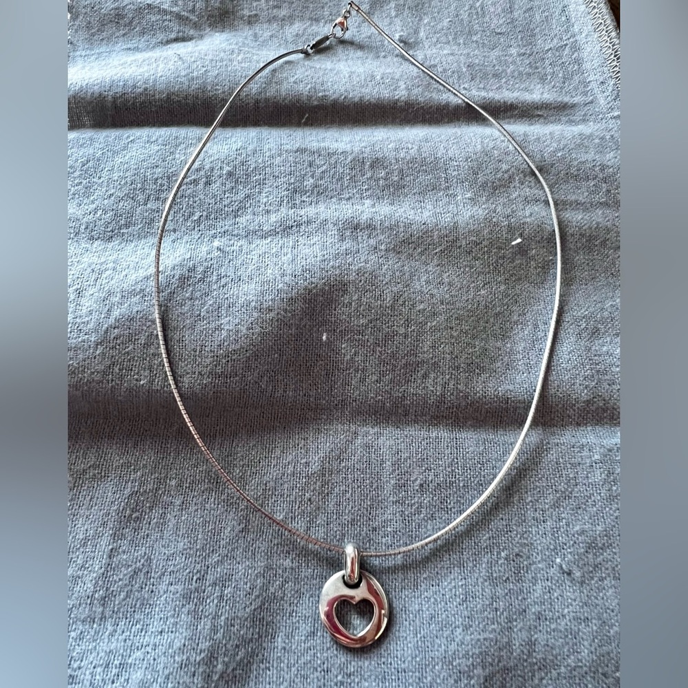Tiffany & Co 1999 Sterling Silver 925 Cable Cord Cut Out HEART Necklace 16"